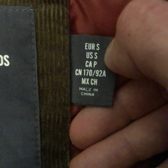 H&M “Mount Celestine” padded Vest size small - Picture 6 of 6